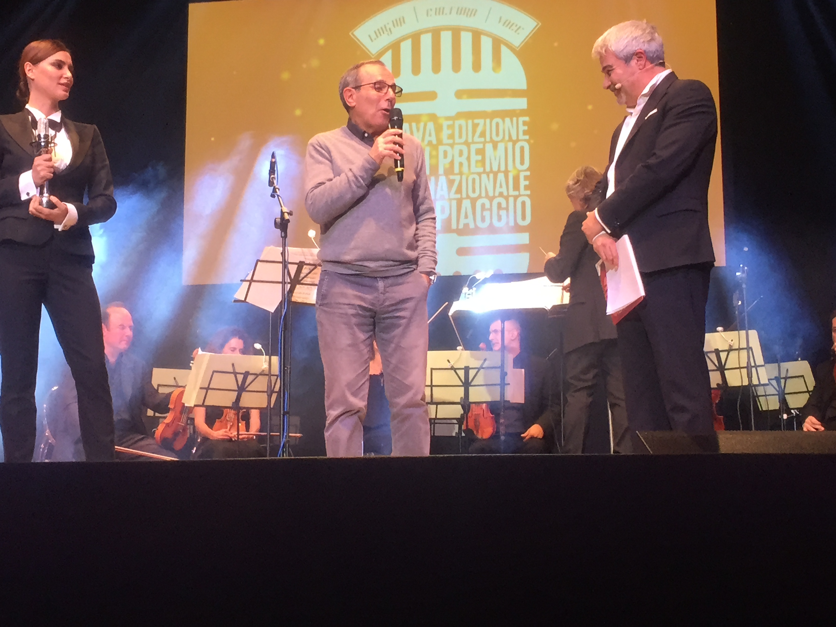 Sandro Acerbo, direttore de "Il Trono di Spade" (Miglior Serie Tv), con Catrinel Marlon e Pino Insegno 2