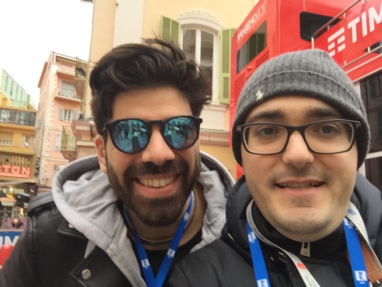 Con Gianluca Gazzoli, voce di Radio 2, prima della diretta di "KGG" dal camper di Radio 2