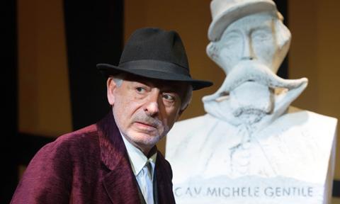 Leo Gullotta in "Pensaci, Giacomino", in scena fino a oggi al Teatro Vittorio Emanuele 